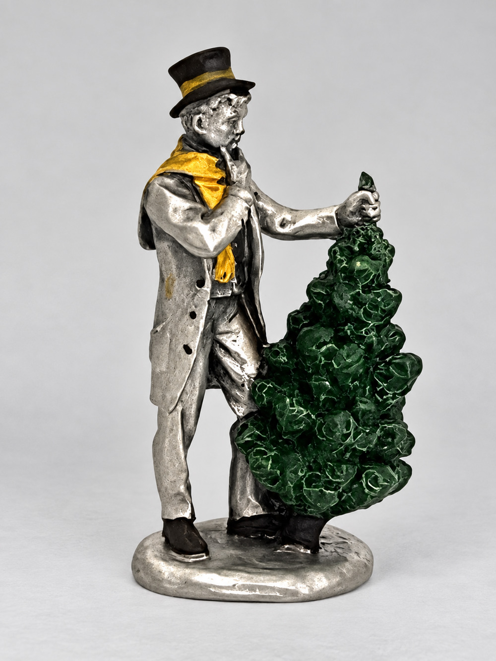 Hudson Pewter Mr. Daniels 5930 Christmas Tree Villagers 1992